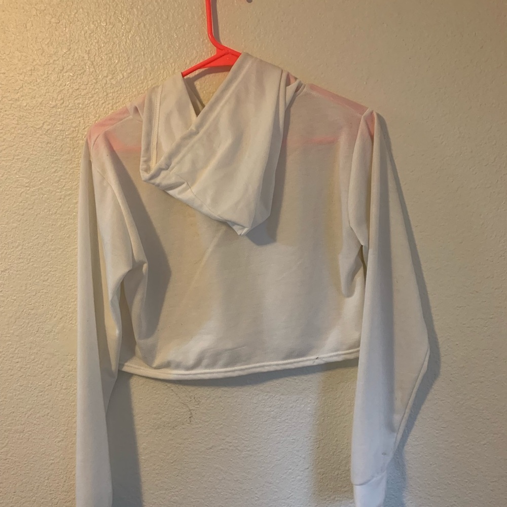 White cropped sweatshirt